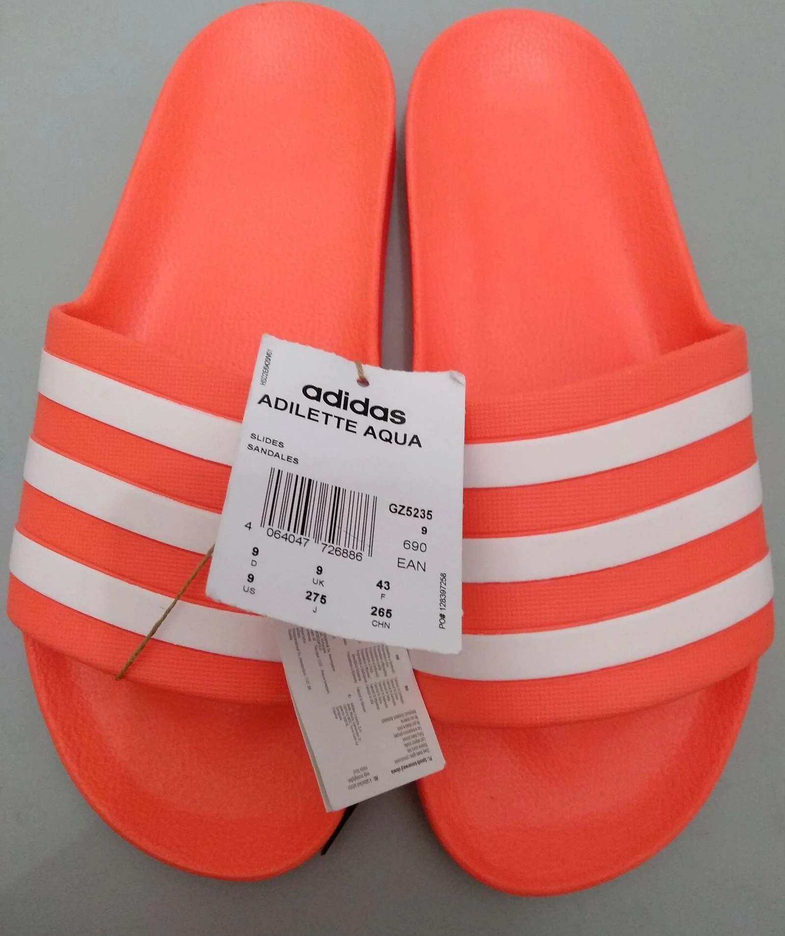 Chanclas marca Adidas talla 44,5